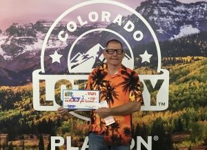 ¡Jeffrey S. de Colorado Springs ganó $1,500 con su boleto de Colorado Lotto+!